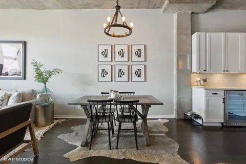 $650,000 | 1000 West Adams Street, Unit 511, Chicago, IL 60607