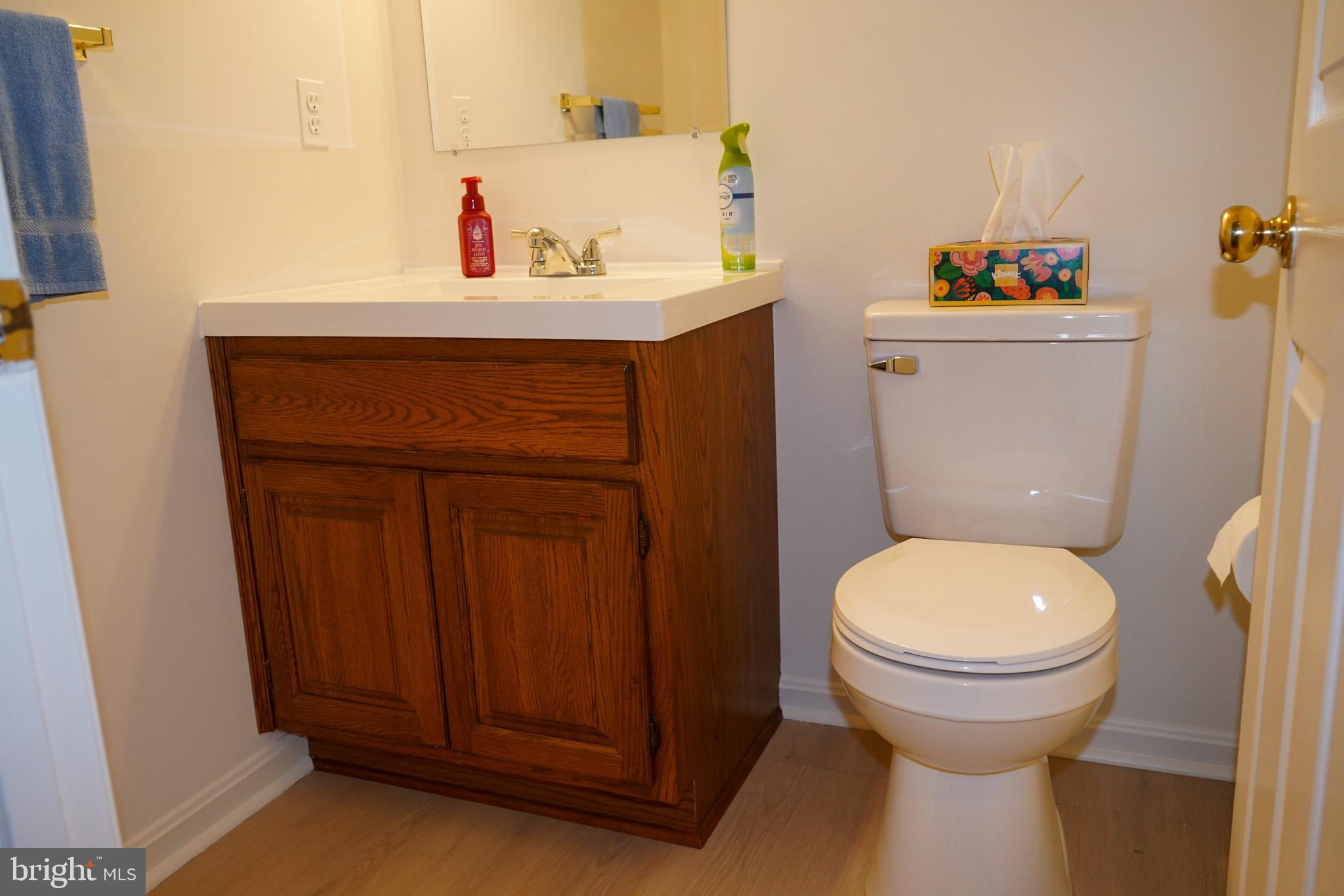 7323 O'Keefe Road Bealeton, VA 22712 - Photo 32 of 48 Charming bathroom with classic oak accents.
