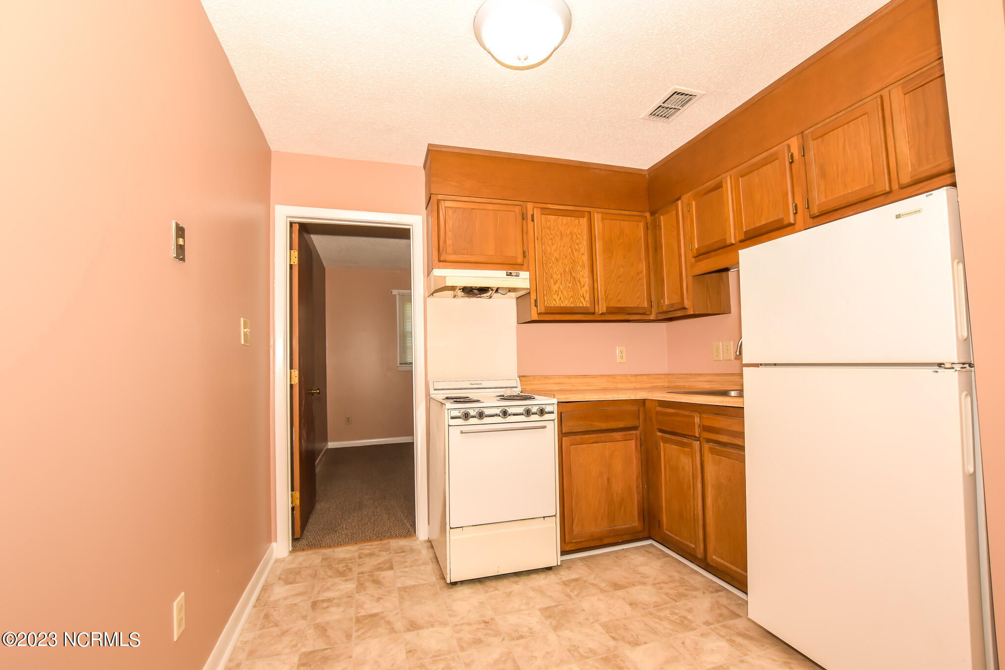 1621 Halltown Road, Unit 5 Jacksonville, NC 28546 - Photo 4 of 8 DSC_0501
