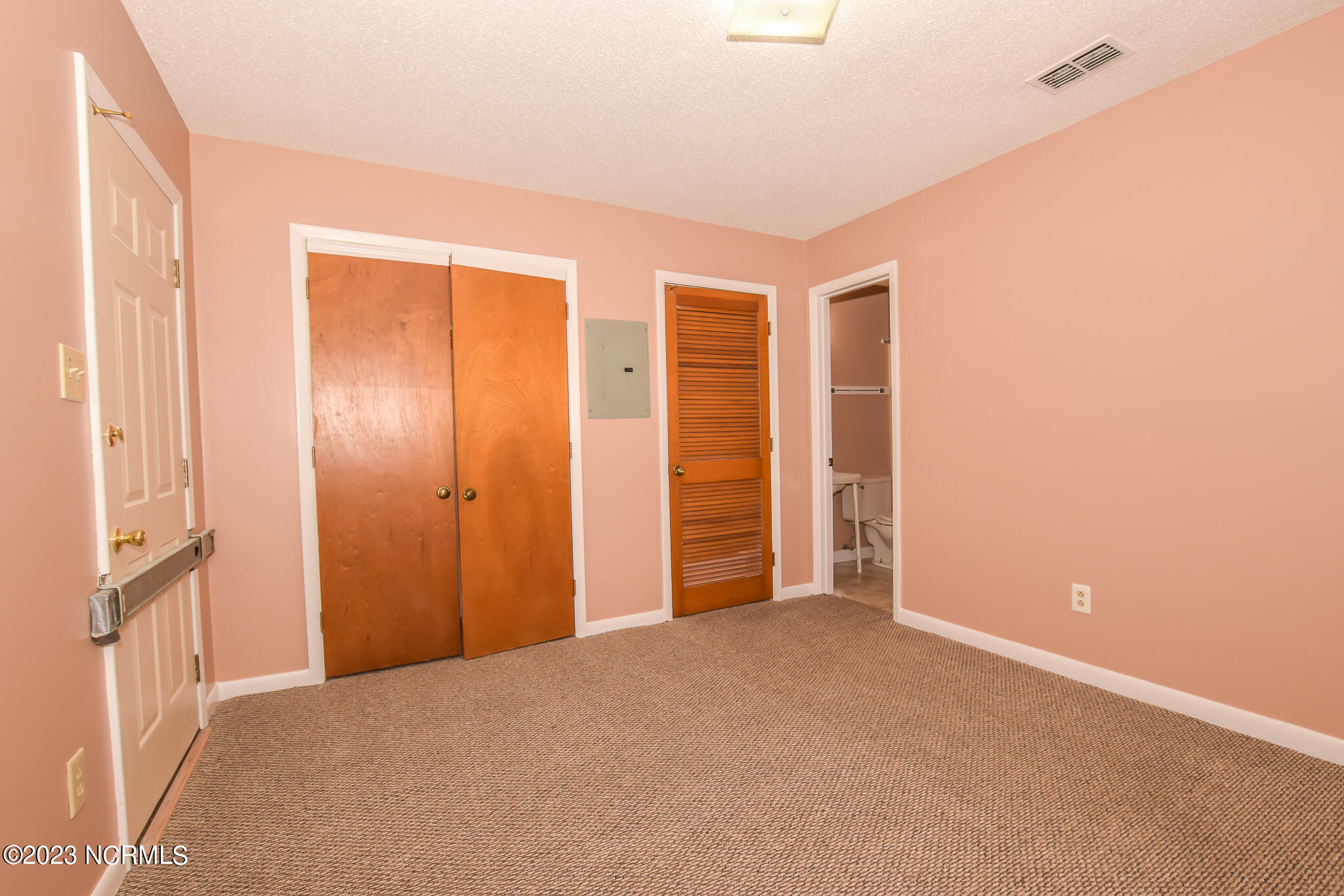 1621 Halltown Road, Unit 5 Jacksonville, NC 28546 - Photo 6 of 8 DSC_0506