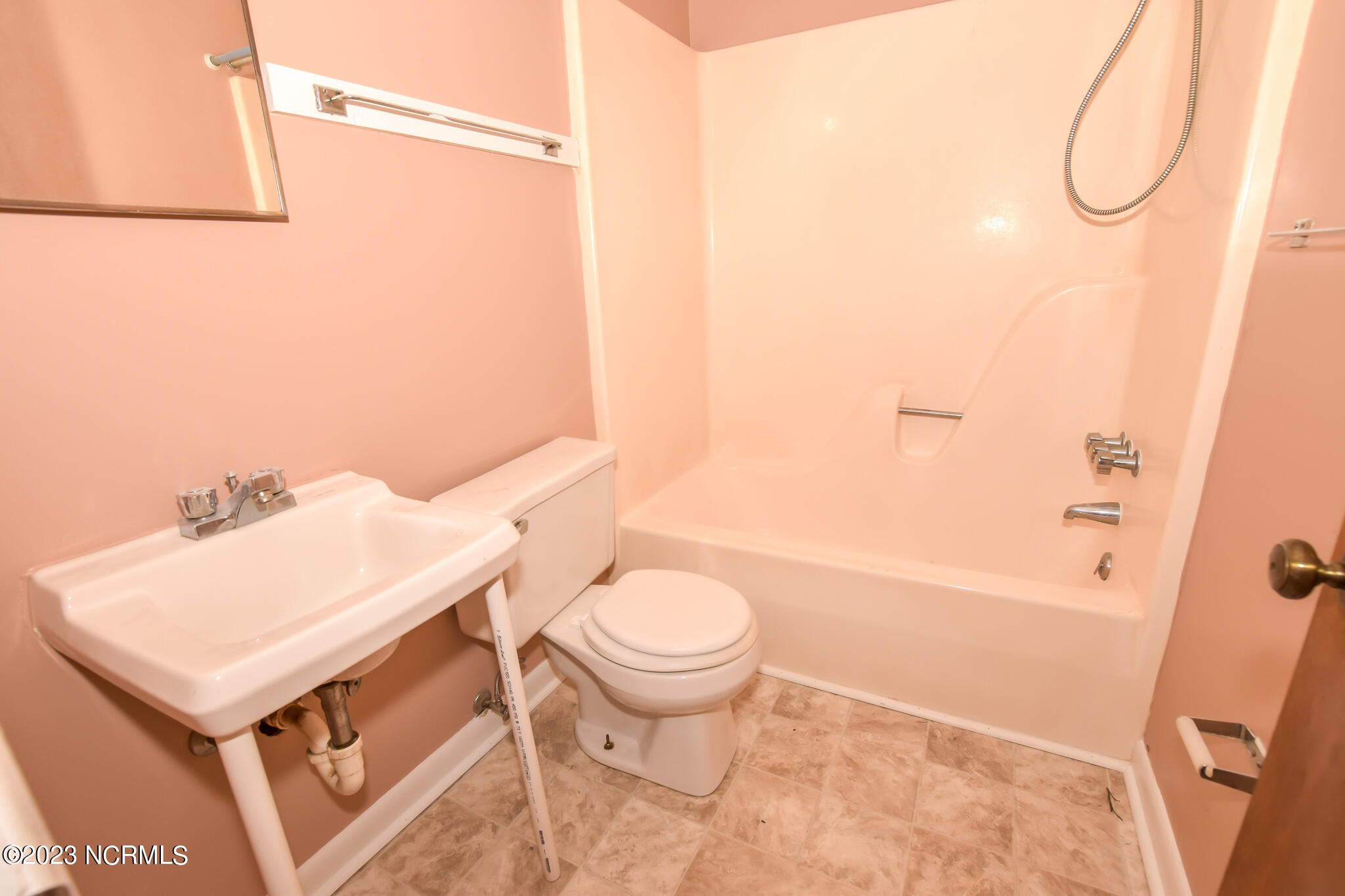 1621 Halltown Road, Unit 5 Jacksonville, NC 28546 - Photo 7 of 8 DSC_0507