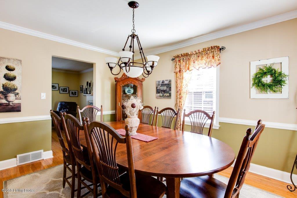 3602 Winchester Road Louisville, KY 40207 - Photo 9 of 31 Dining room
