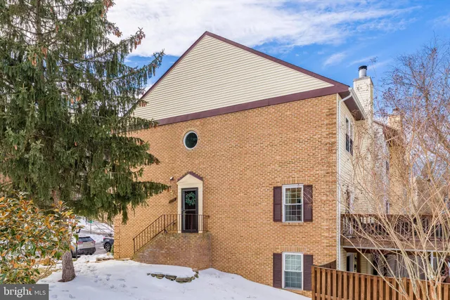 $740,000 | 6050 Heatherwood Drive, Alexandria, VA 22310