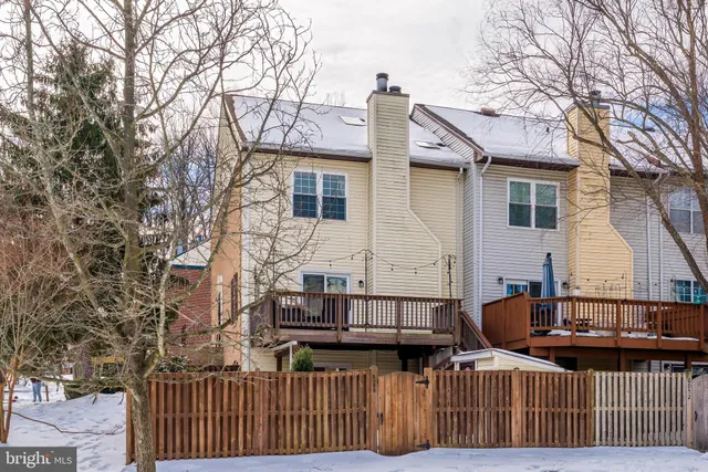 $740,000 | 6050 Heatherwood Drive, Alexandria, VA 22310