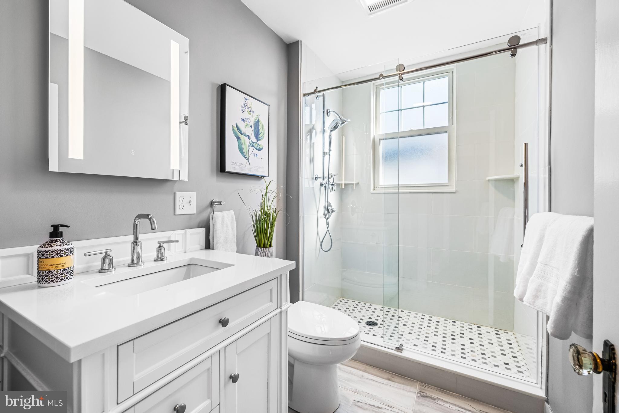 727 Dunkirk Road Baltimore, MD 21212 - Photo 22 of 49 Gorgeous 1st floor renovated bathroom