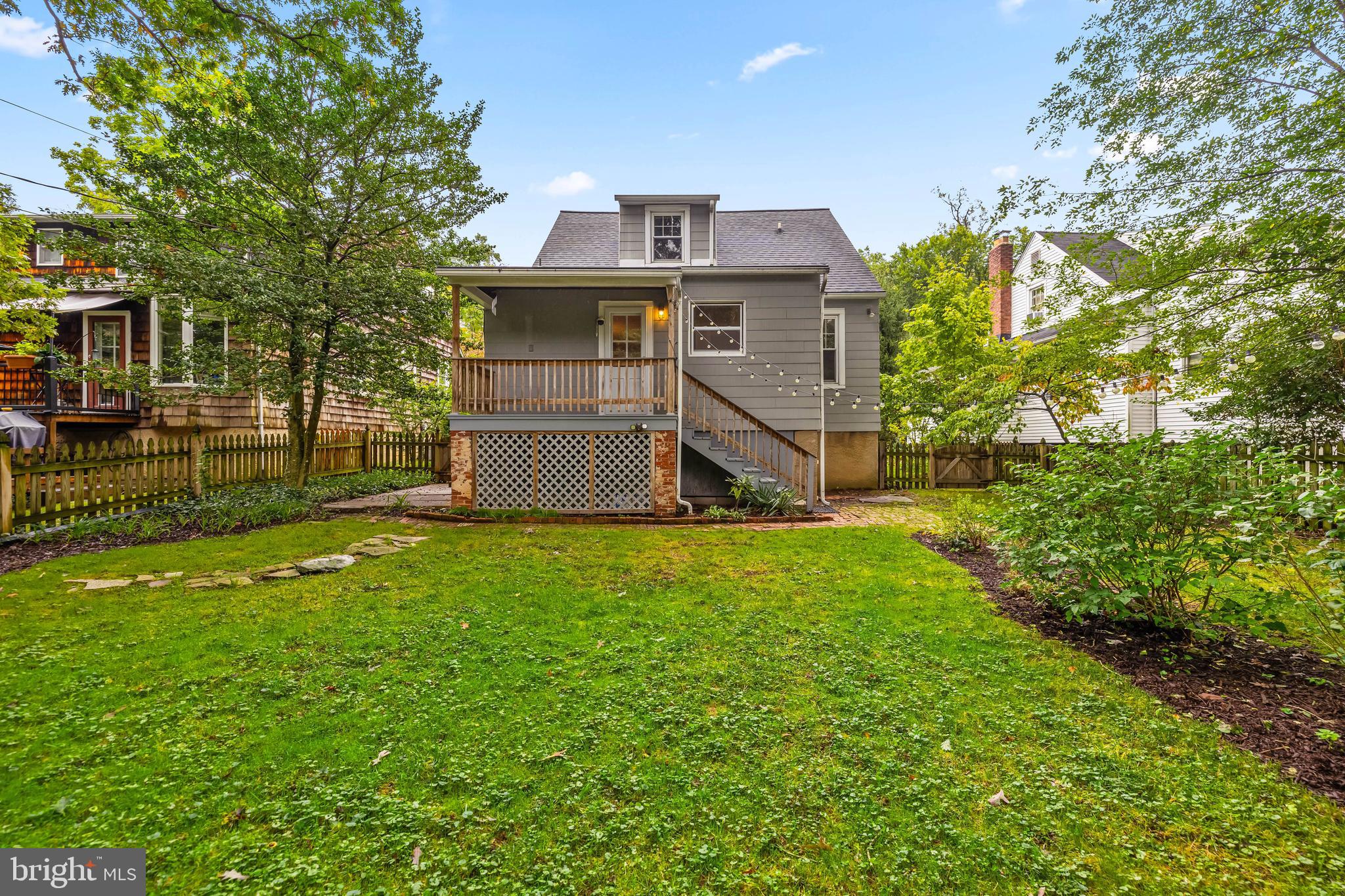727 Dunkirk Road Baltimore, MD 21212 - Photo 40 of 49 Fully fenced in backyard