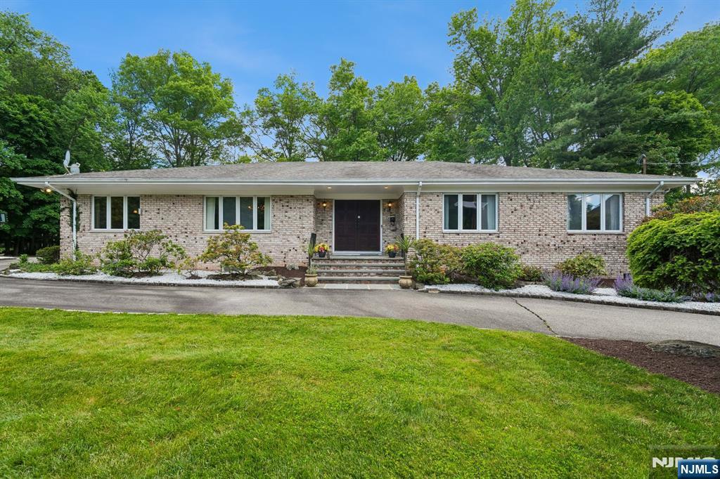 107 Arverne Road West Orange, NJ 07052 - Photo 2 of 50