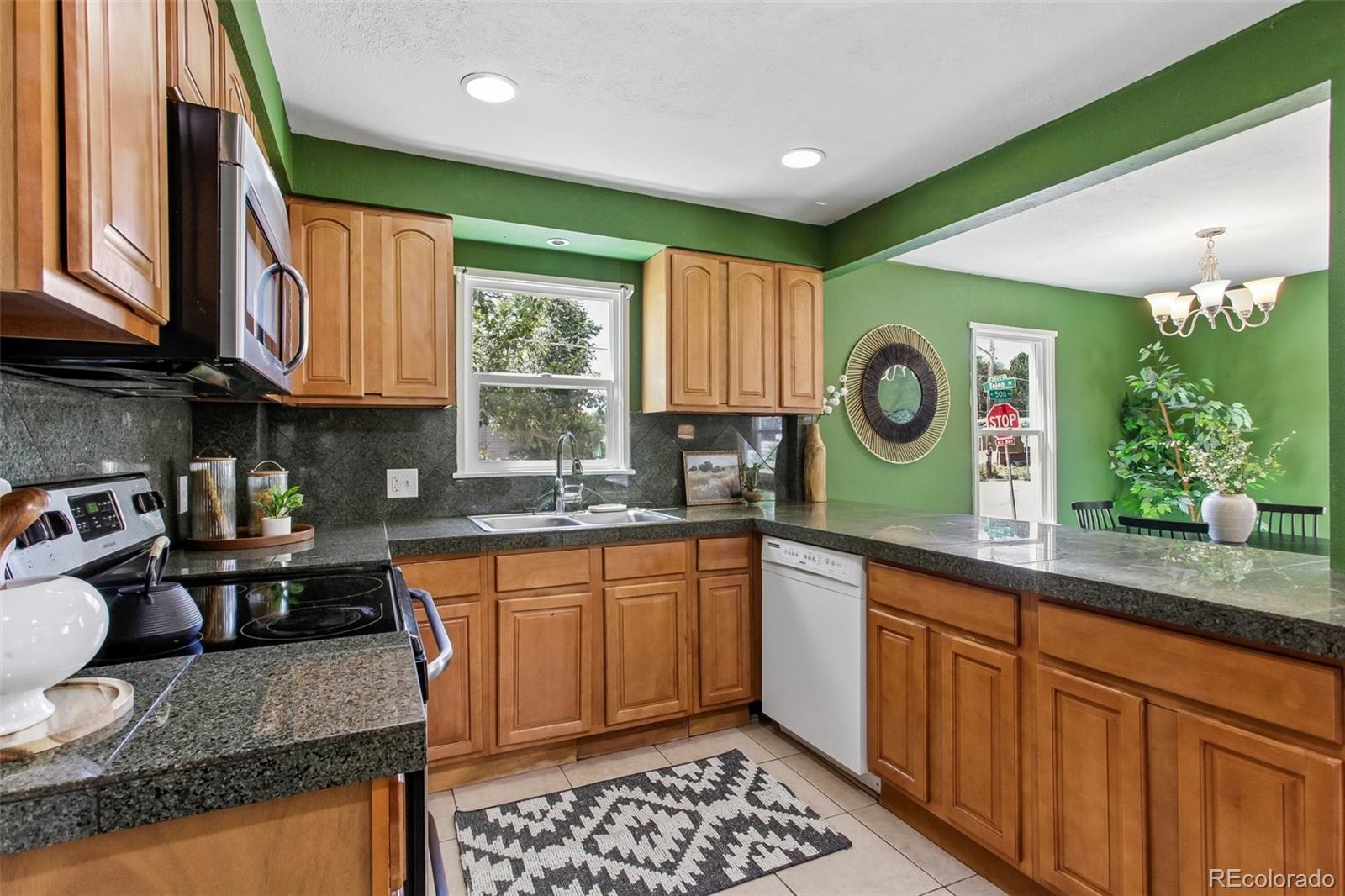 5000 Tejon Street Denver, CO 80221 - Photo 10 of 24