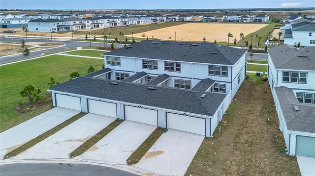 a view of a tennis court