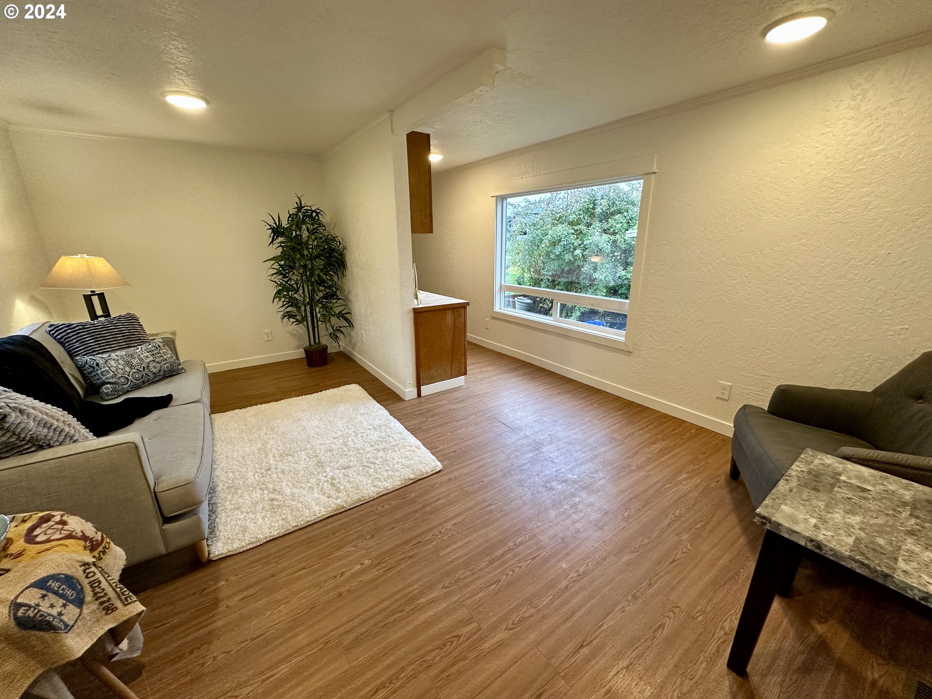 34956 Seavey Loop Road, Unit 20 Eugene, OR 97405 - Photo 7 of 18 Gallery Image 7