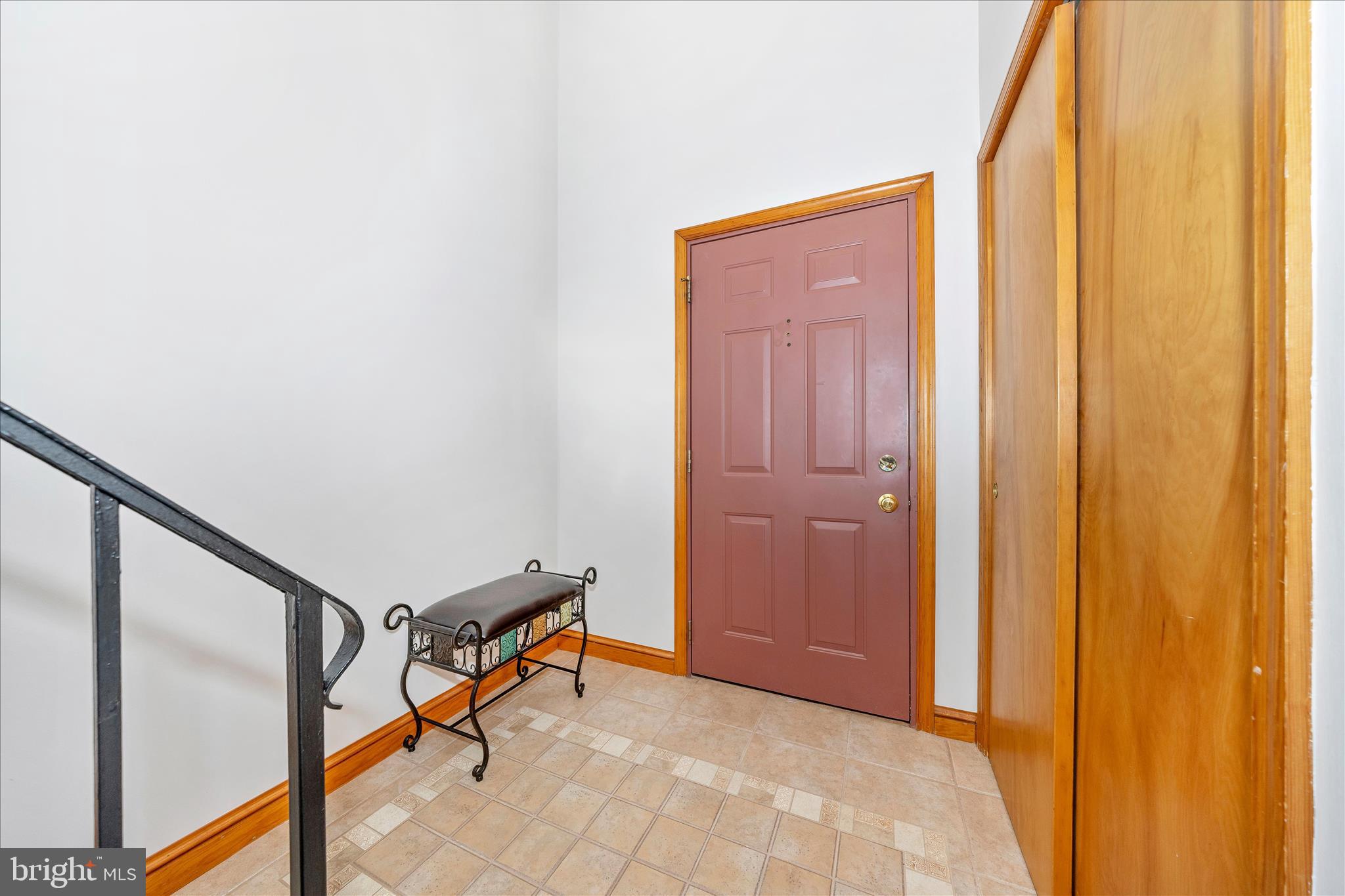 4614 Pinewood Trail Middletown, MD 21769 - Photo 2 of 71 Foyer