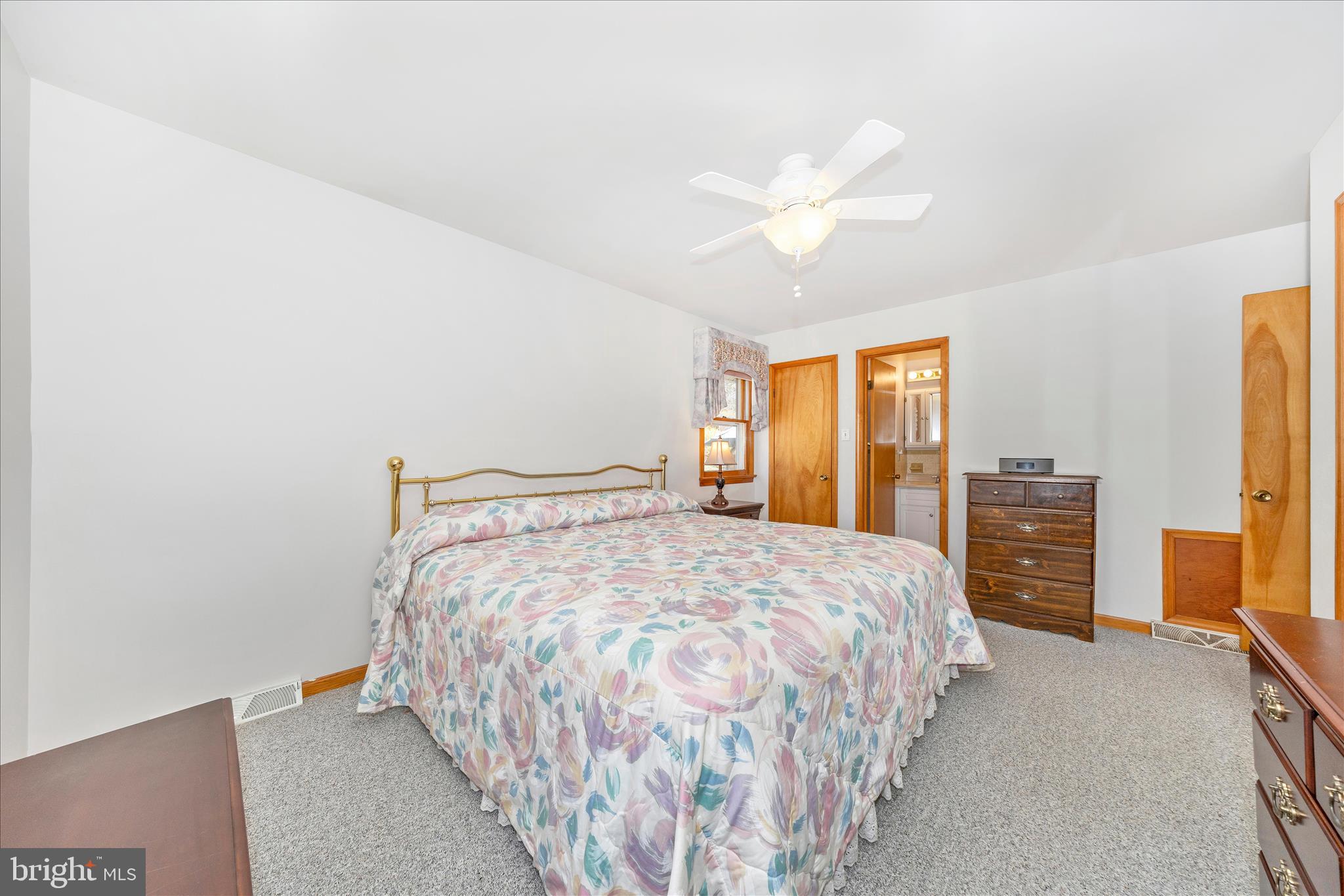 4614 Pinewood Trail Middletown, MD 21769 - Photo 21 of 71 Primary Bedroom