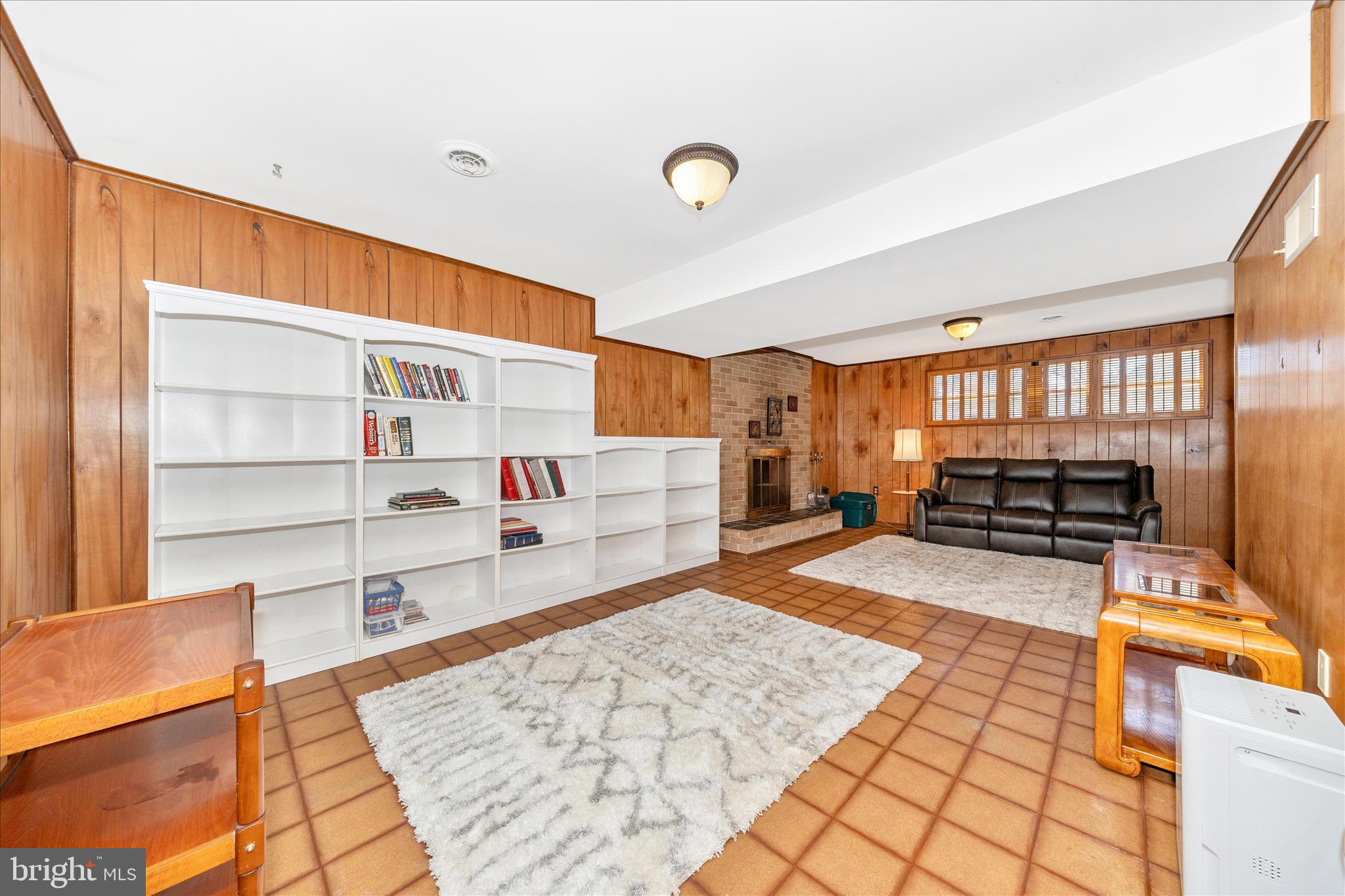 4614 Pinewood Trail Middletown, MD 21769 - Photo 32 of 71 Family Room