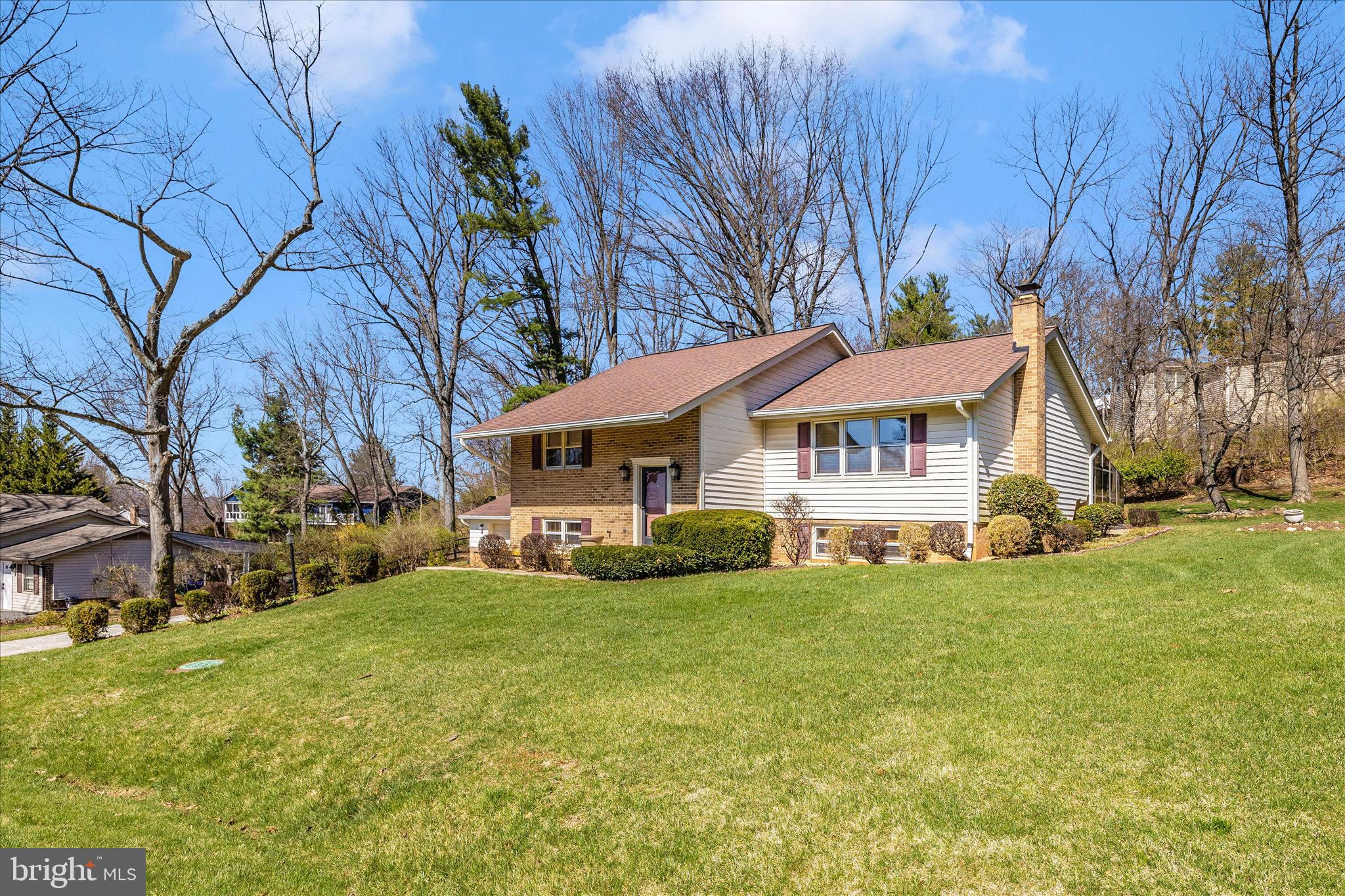 4614 Pinewood Trail Middletown, MD 21769 - Photo 38 of 71 Exterior Front