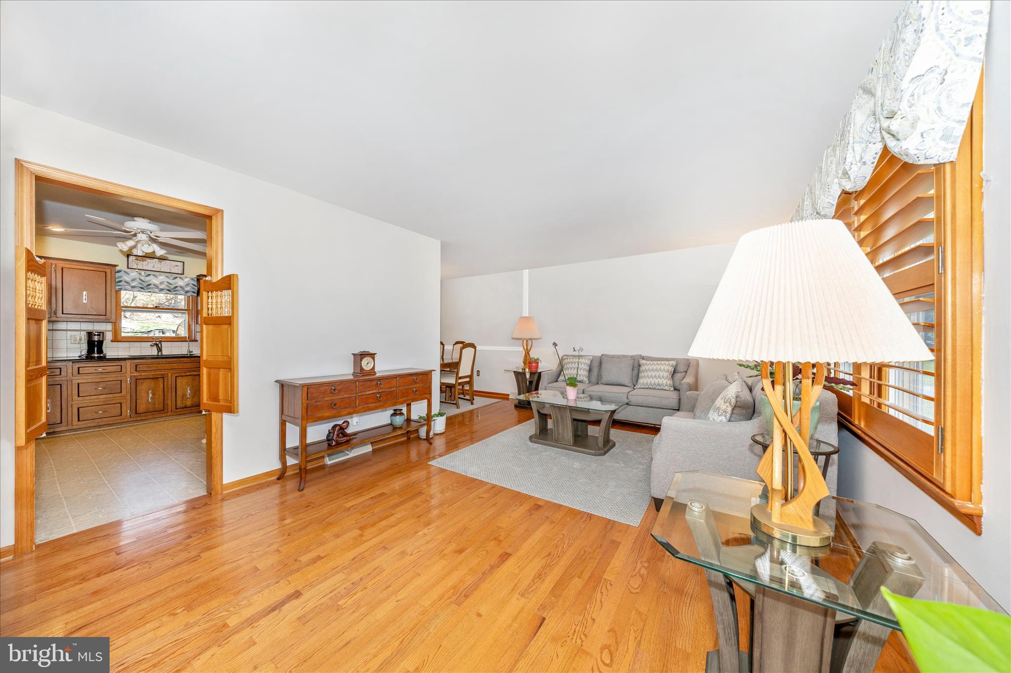 4614 Pinewood Trail Middletown, MD 21769 - Photo 4 of 71 Living Room