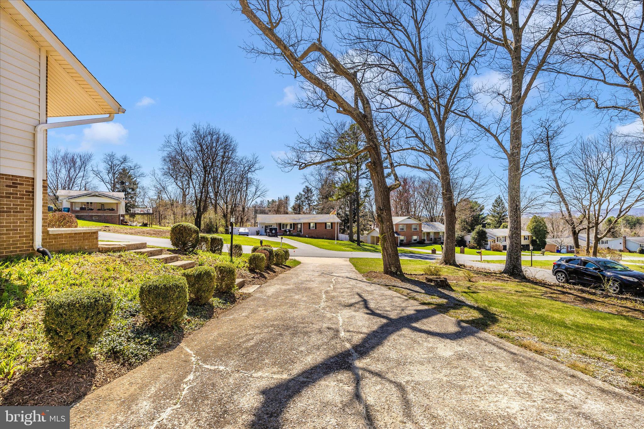 4614 Pinewood Trail Middletown, MD 21769 - Photo 43 of 71 Front View