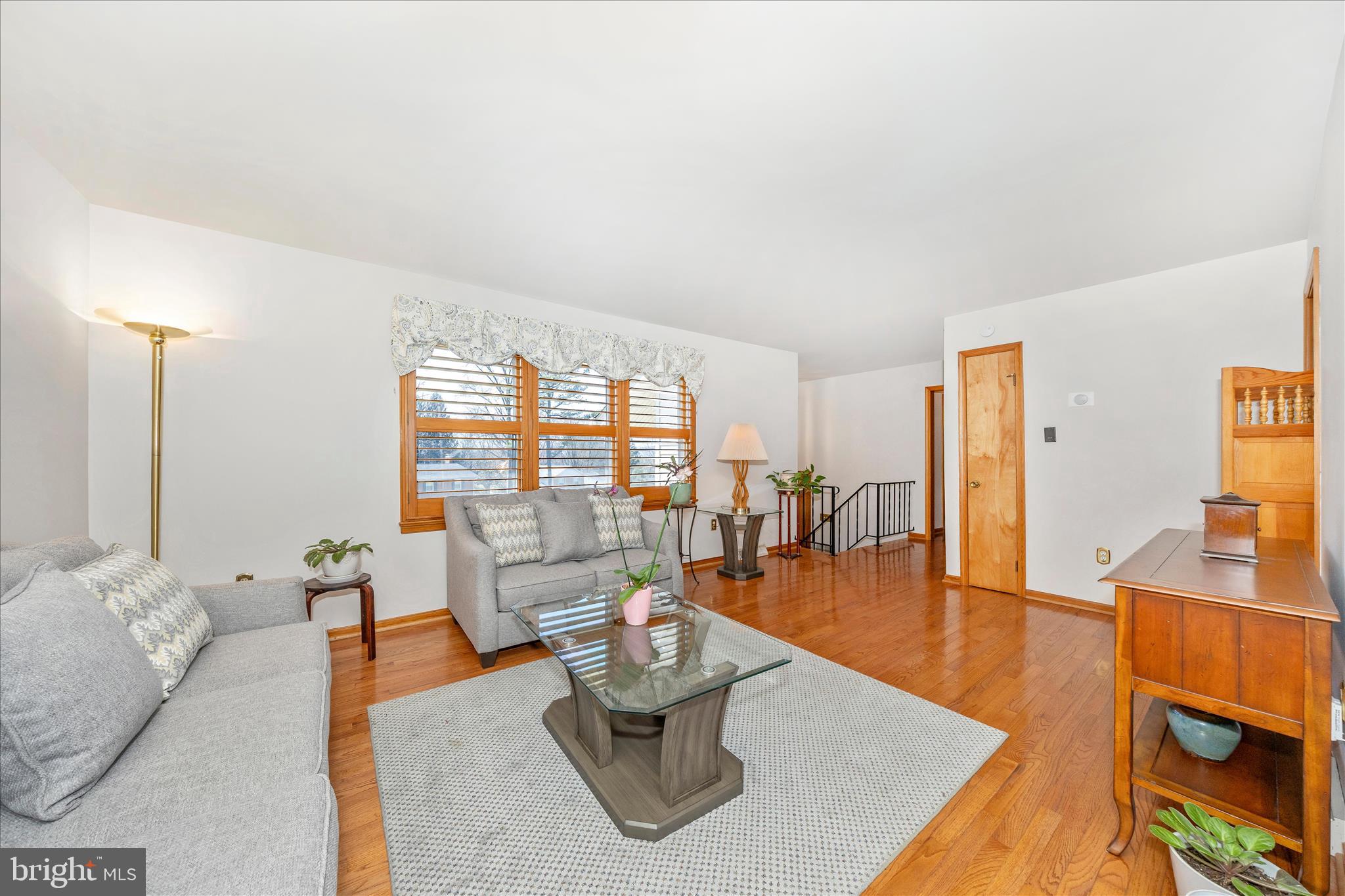 4614 Pinewood Trail Middletown, MD 21769 - Photo 6 of 71 Living Room