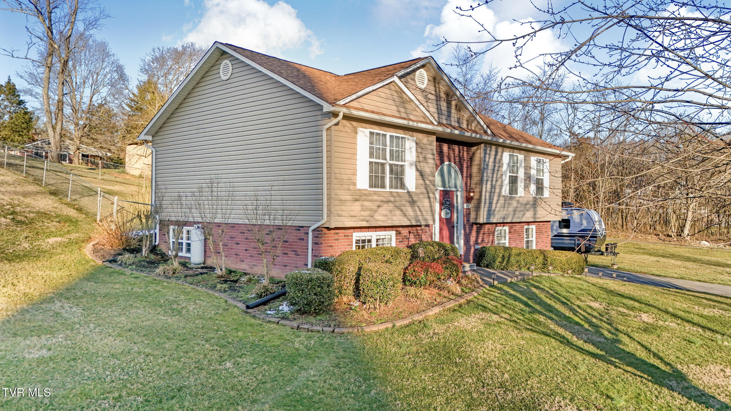 192 County Farm Road Jonesborough, TN 37659 - Photo 3 of 50 4_dji_20250221172106_0381_d