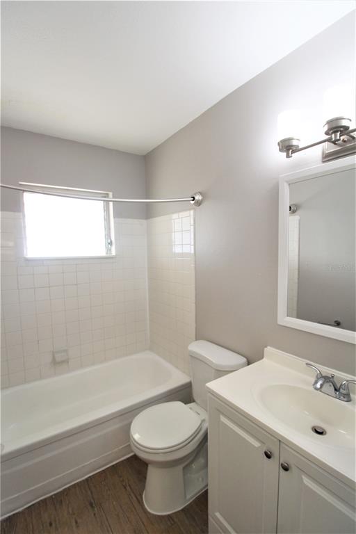 3001 Bee Ridge Road, Unit 223 Sarasota, FL 34239 - Photo 5 of 17