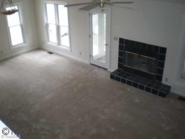 1608 Lakeland Point High Point, NC 27265 - Photo 5 of 9 Other. Living Room/Dining Area
