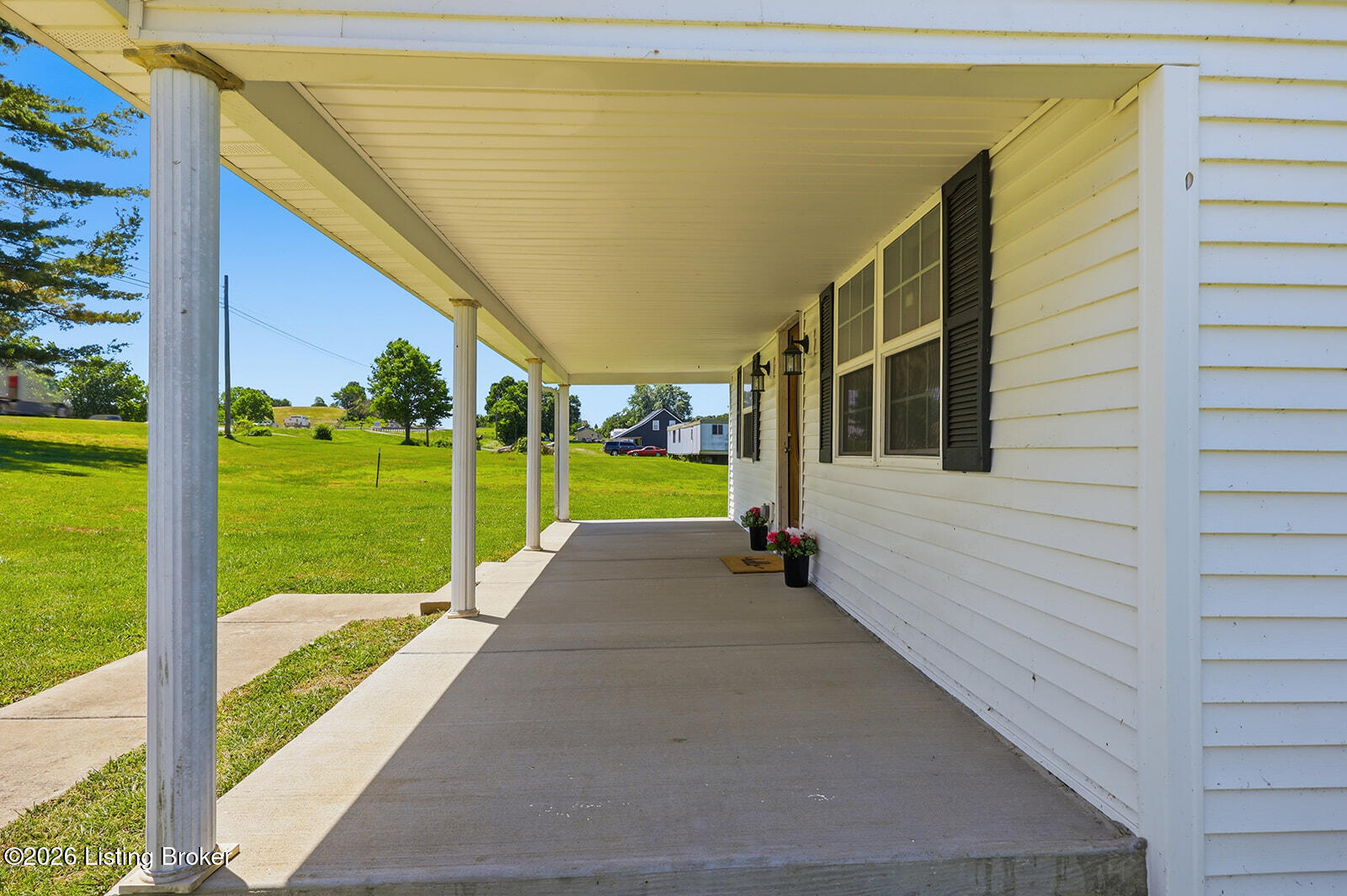2214 Harrodsburg Road Lawrenceburg, KY 40342 - Photo 6 of 48 Front Porch