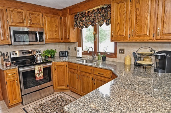 11 Walnut Hill Road Millis, MA 02054 - Photo 11 of 30 Gallery Image 11