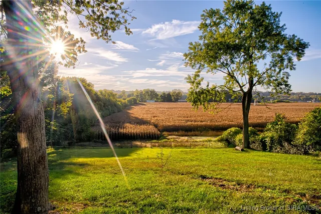 $349,900 | 3706 Utica Pike, Jeffersonville, IN 47130