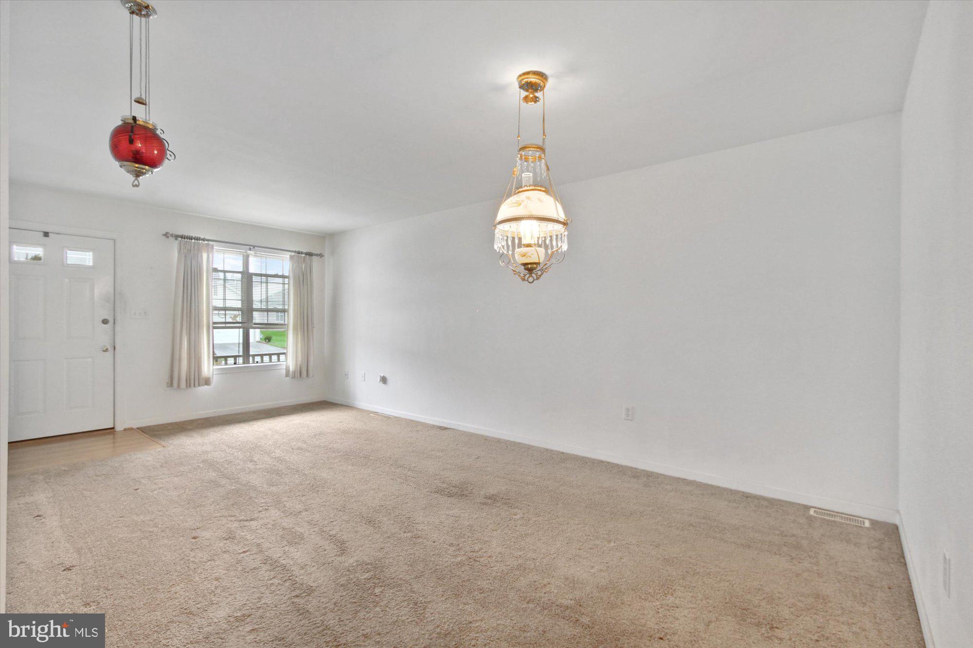 2533 Brady Road York, PA 17404 - Photo 4 of 26 Gallery Image 4