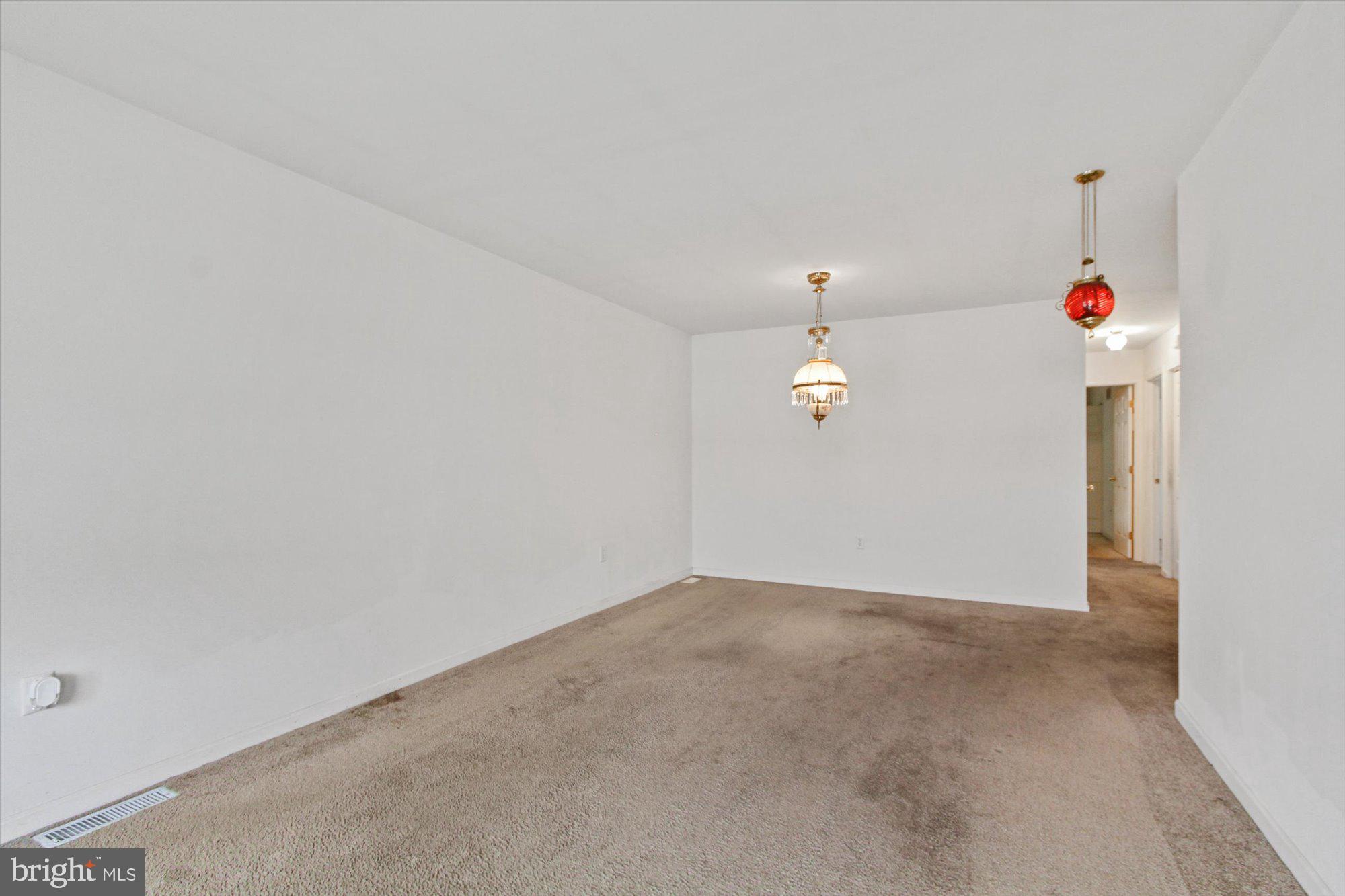 2533 Brady Road York, PA 17404 - Photo 6 of 26 Gallery Image 6