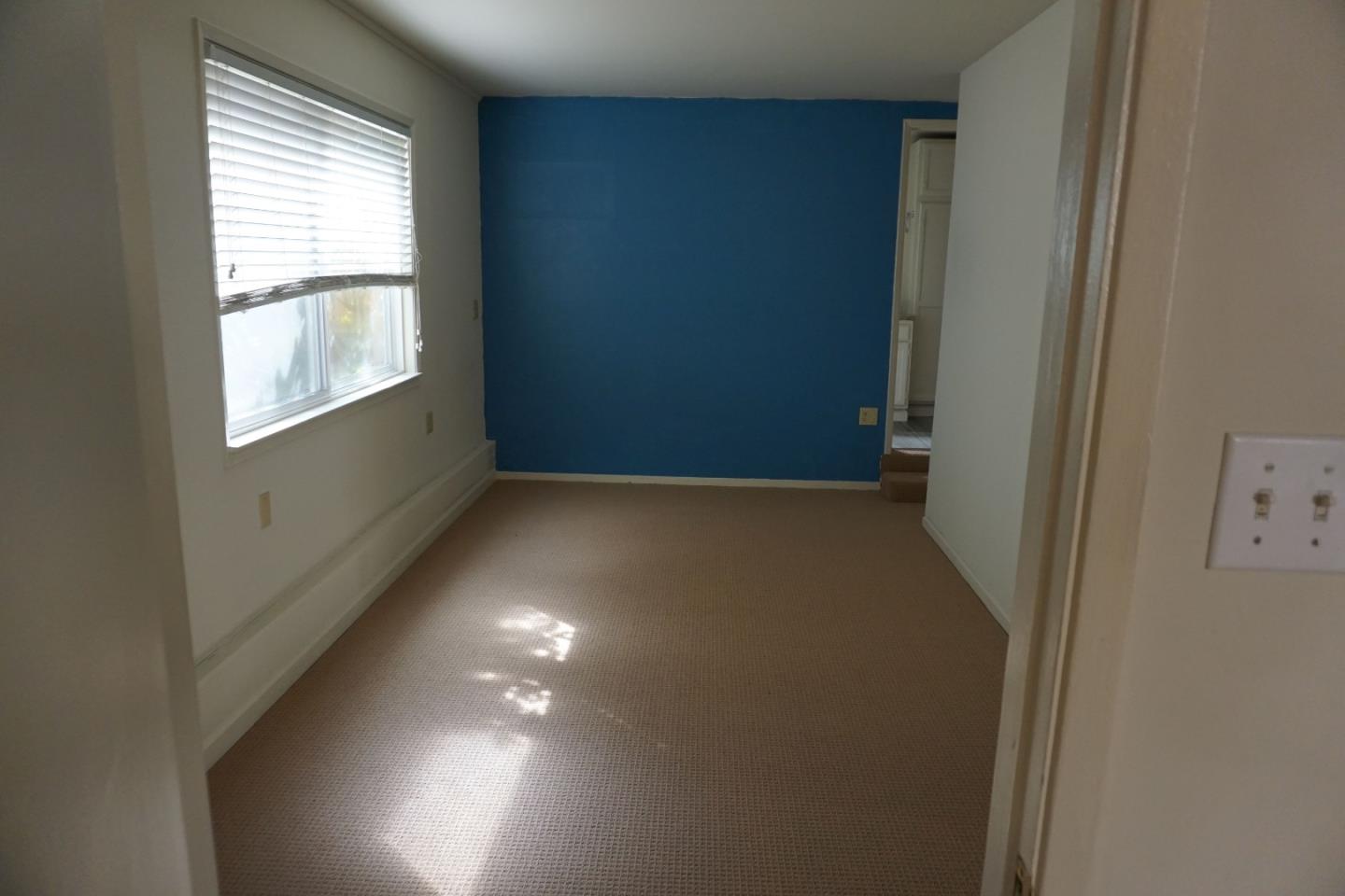 3090 Longview Drive San Bruno, CA 94066 - Photo 20 of 23 a view of empty room with window