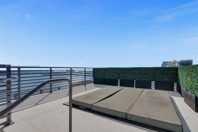 $6,300,000 | 3131 Northeast 7th Avenue, Unit UPH5301, Miami, FL 33137