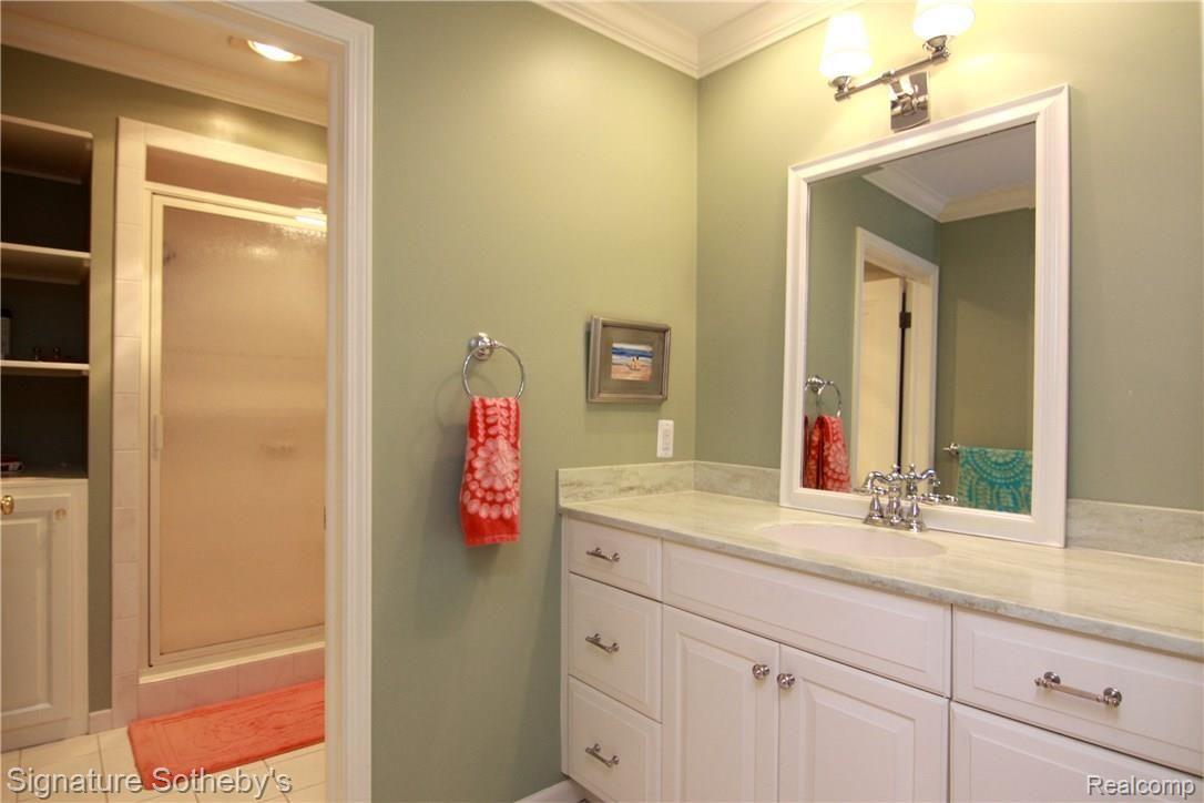 770 North Cranbrook Road Bloomfield Hills, MI 48301 - Photo 33 of 39 27.jpg