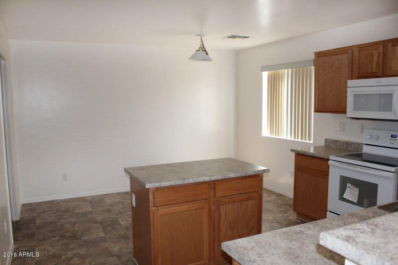 Riley Rd005
