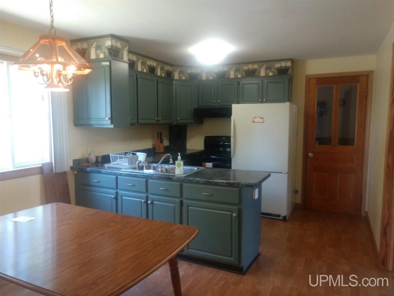 308 Selden Road Iron River, MI 49935 - Photo 9 of 30