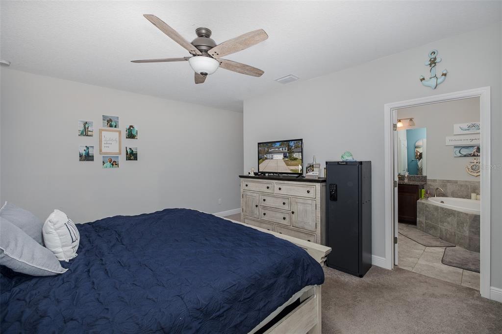 11415 Crowne Pointe Street New Port Richey, FL 34654 - Photo 26 of 51