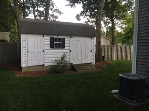 15 Flynn Road Peabody, MA 01960 - Photo 2 of 16 Gallery Image 2