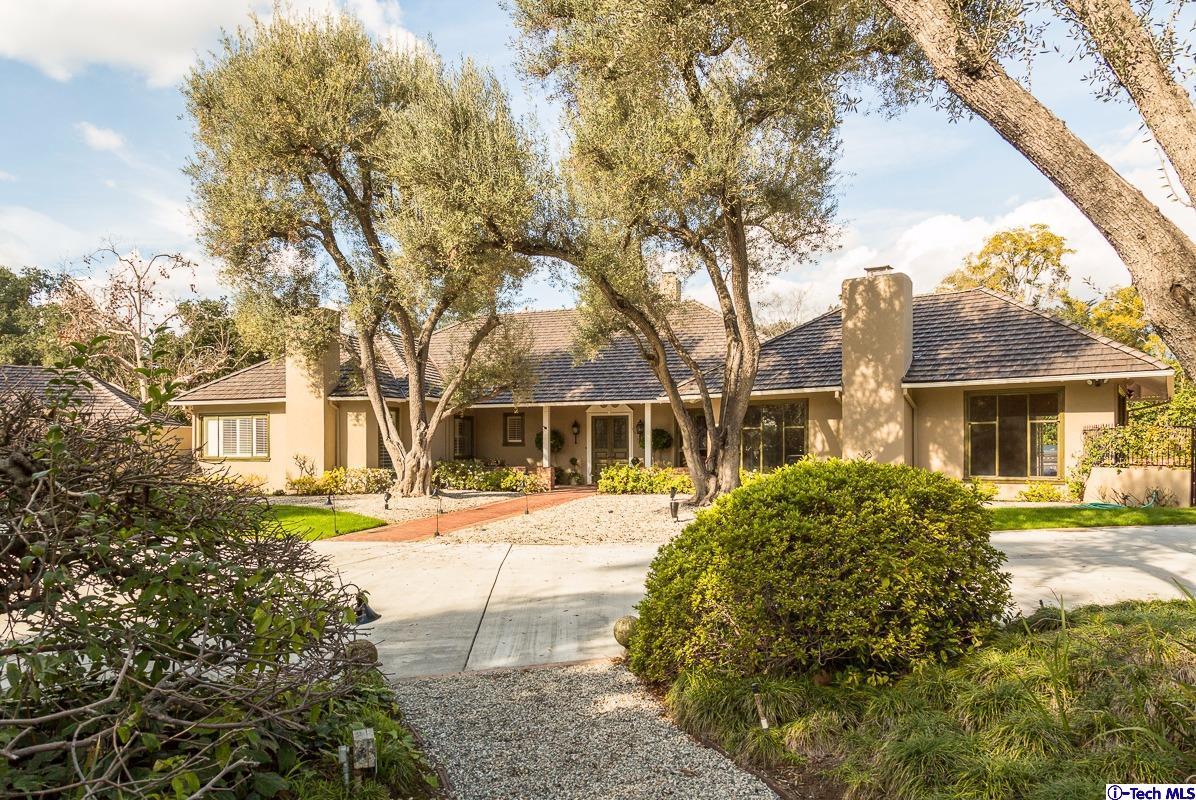 1 Oak Knoll Terrace Pasadena, CA 91106 - Photo 10 of 88 a front view of a house with a yard