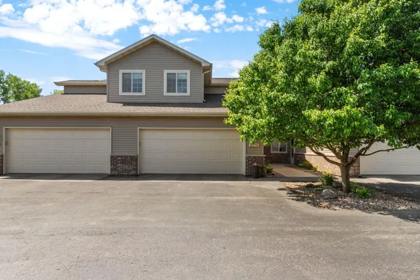 $289,900 | 1074 Willis Way, Appleton, WI 54913