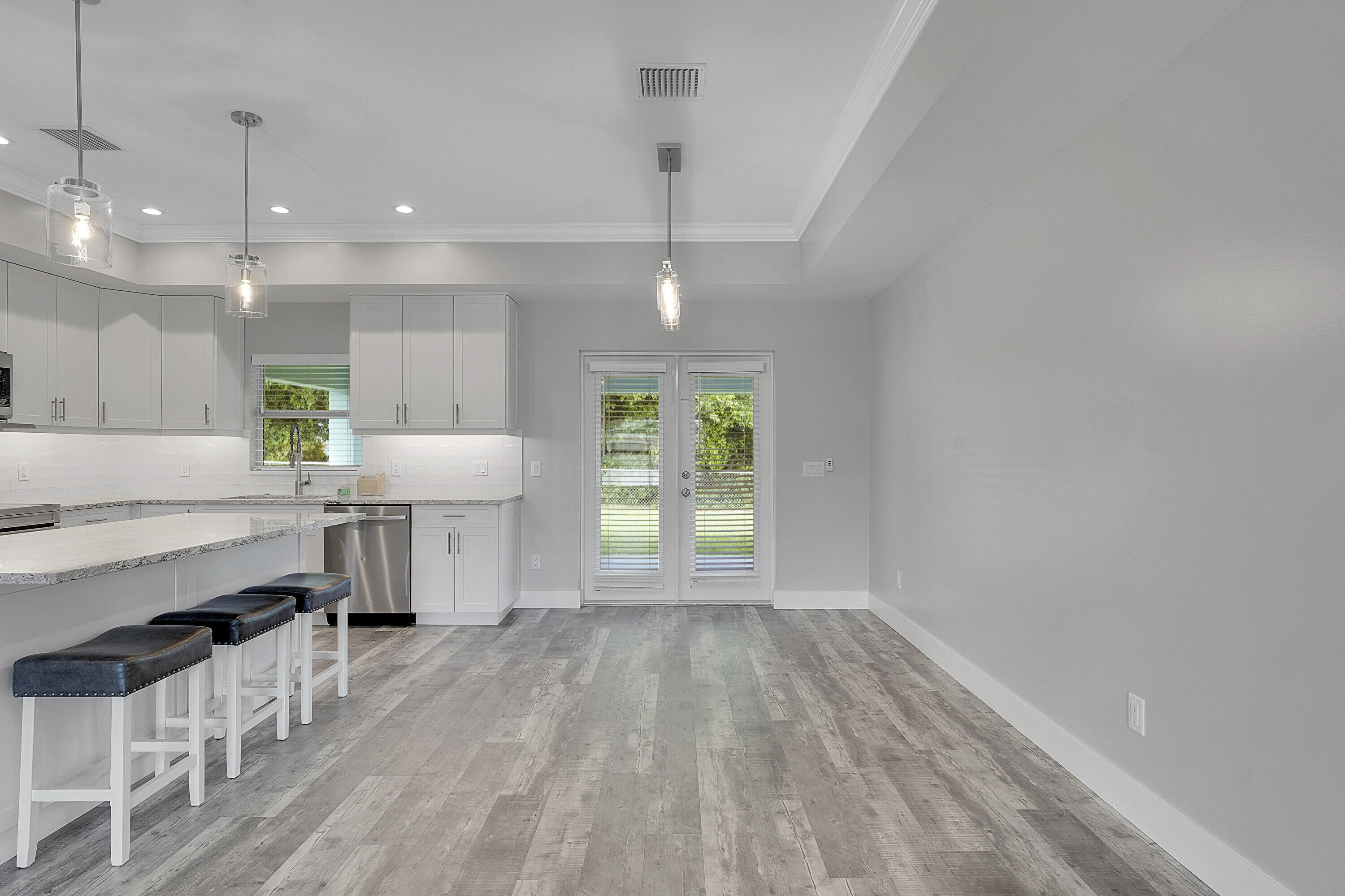 4442 Southwest Paley Road Port St. Lucie, FL 34953 - Photo 15 of 41 15_50336- (15)