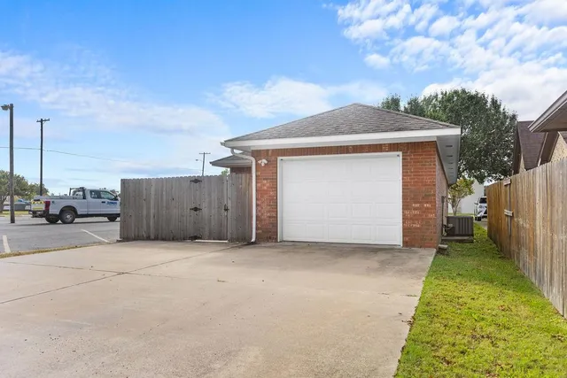 $199,000 | 811 West Woodard Street, Denison, TX 75020