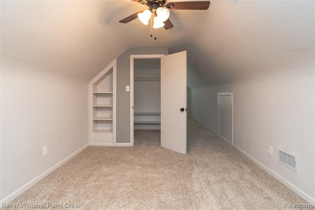 3515 Durham Road Royal Oak, MI 48073 - Photo 22 of 46