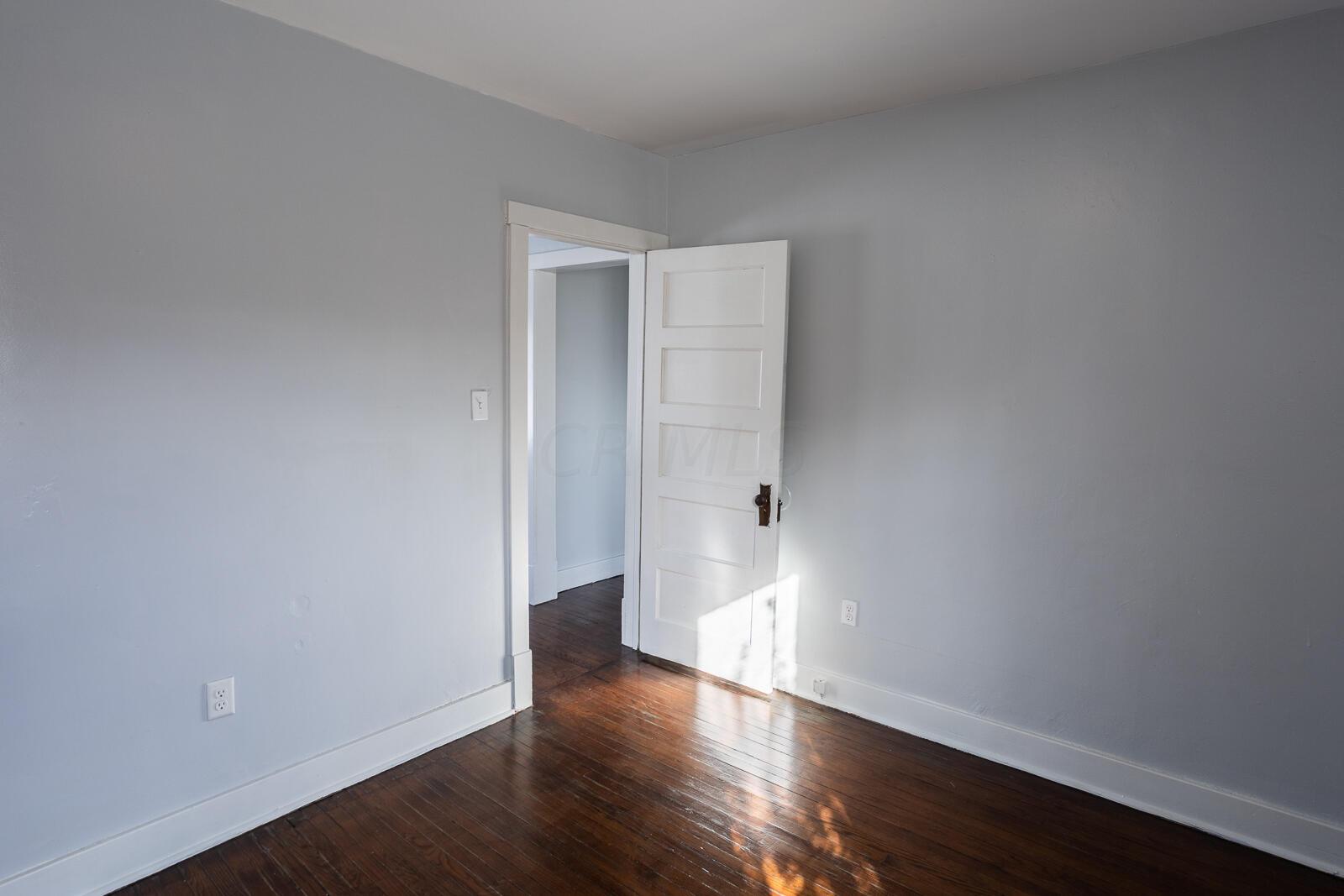 1300 Hart Road Columbus, OH 43223 - Photo 12 of 23 Bedroom 2