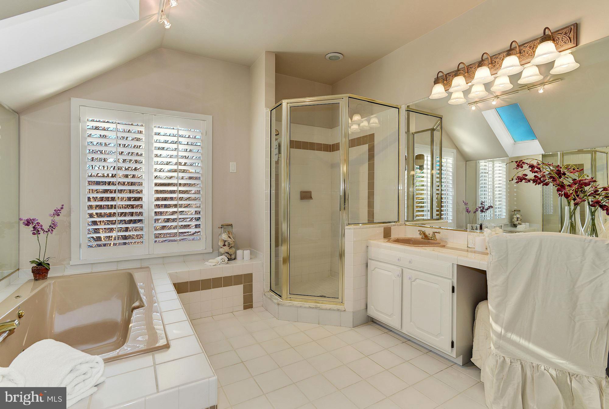 2872 Cox Neck Road Chester, MD 21619 - Photo 12 of 30 Master Bath