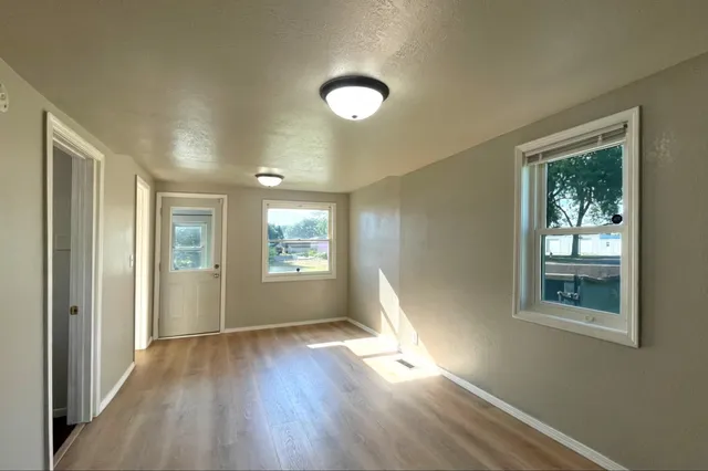 $119,500 | 245 3rd Avenue Southeast, Wells, MN 56097