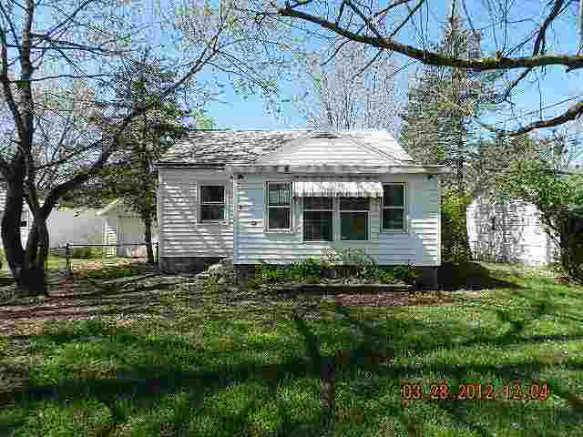 1627 North Fox Farm Road Warsaw, IN 46580 - Photo 1 of 8 Gallery Image 1