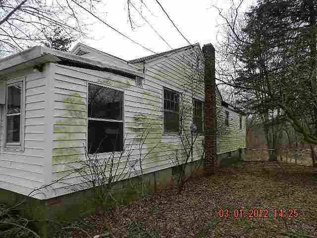 1627 North Fox Farm Road Warsaw, IN 46580 - Photo 2 of 8 Gallery Image 2