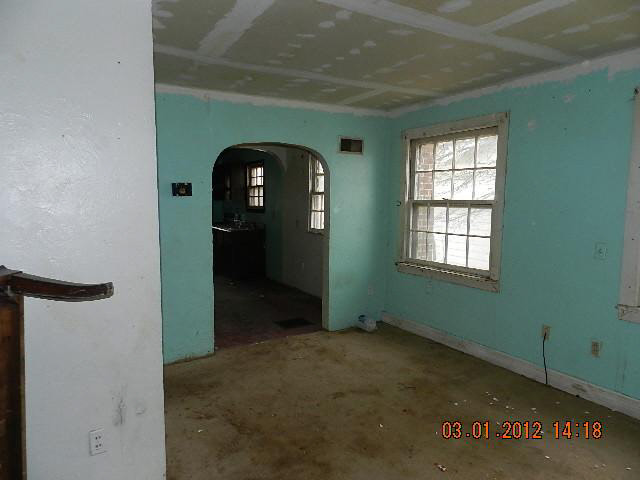 1627 North Fox Farm Road Warsaw, IN 46580 - Photo 5 of 8 Gallery Image 5