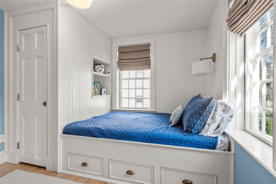 30 Thames Street Newport, RI 02840 - Photo 30 of 47