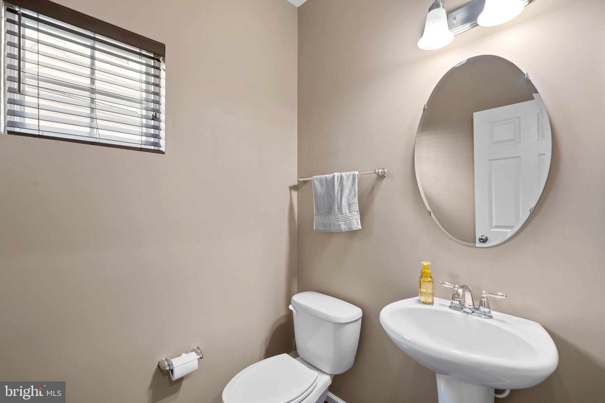 3614 Coatesly Drive Chantilly, VA 20151 - Photo 23 of 51 a bathroom with a toilet and a sink