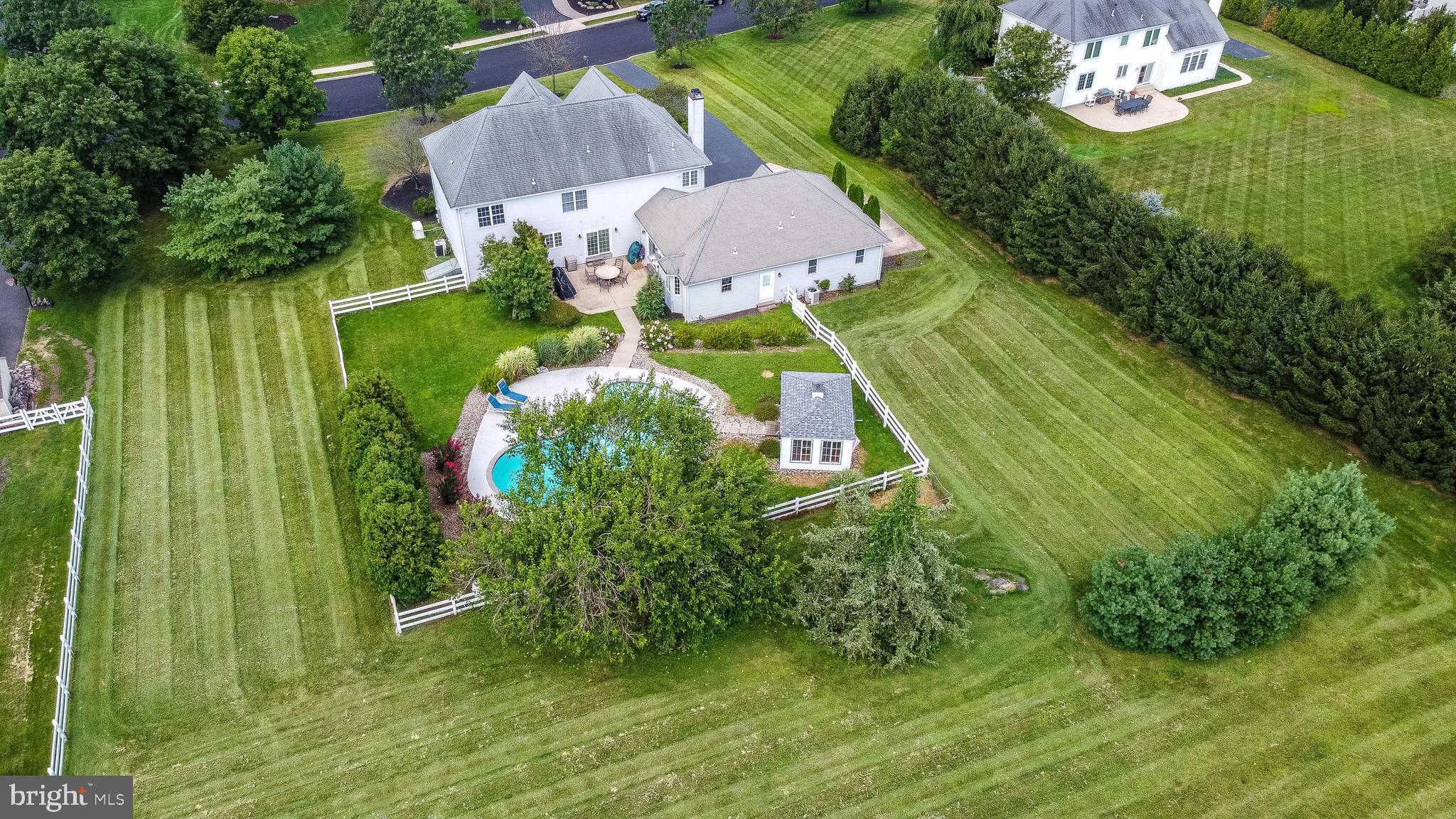 1997 Knight Road Green Lane, PA 18054 - Photo 5 of 94 Gallery Image 5